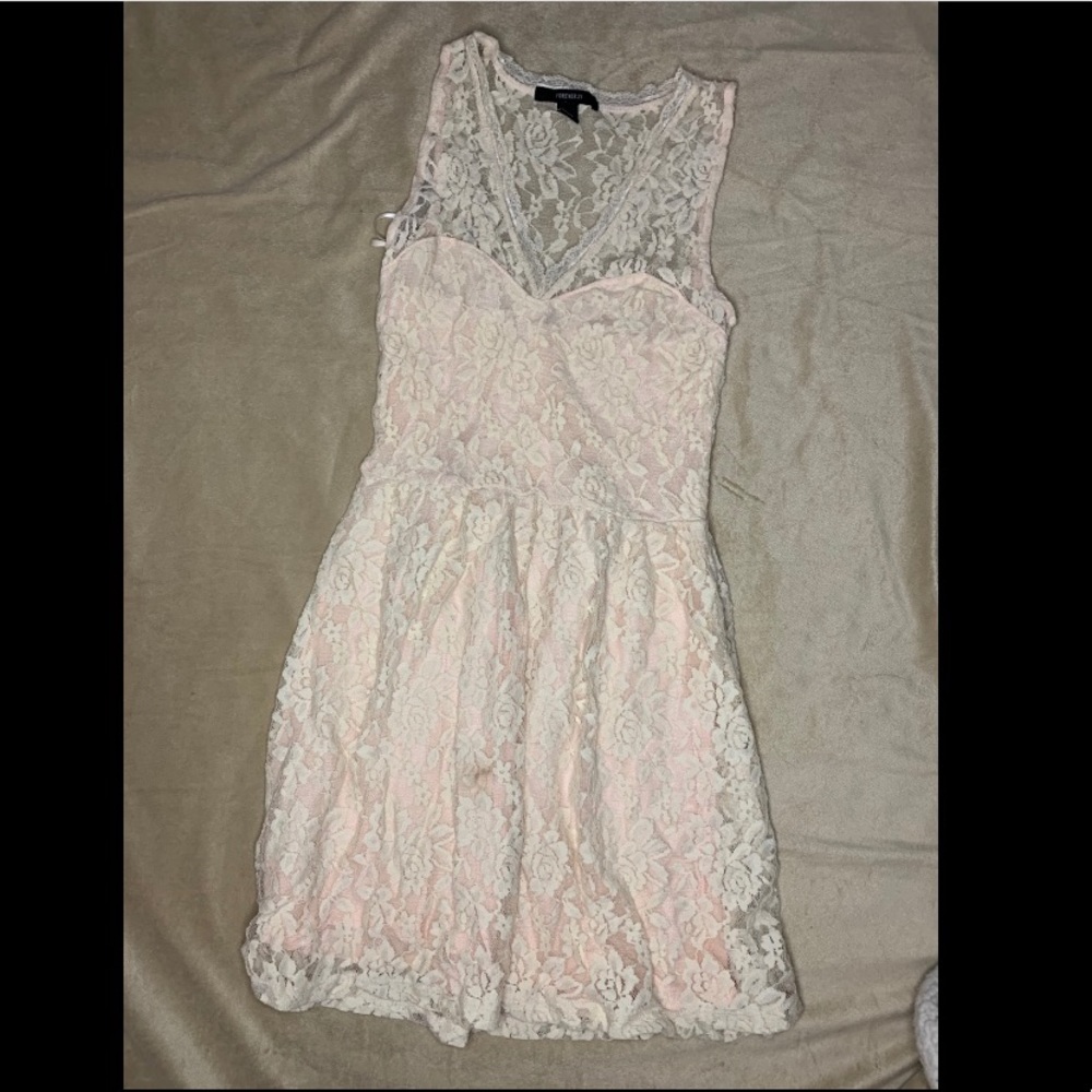 Lace pink dress